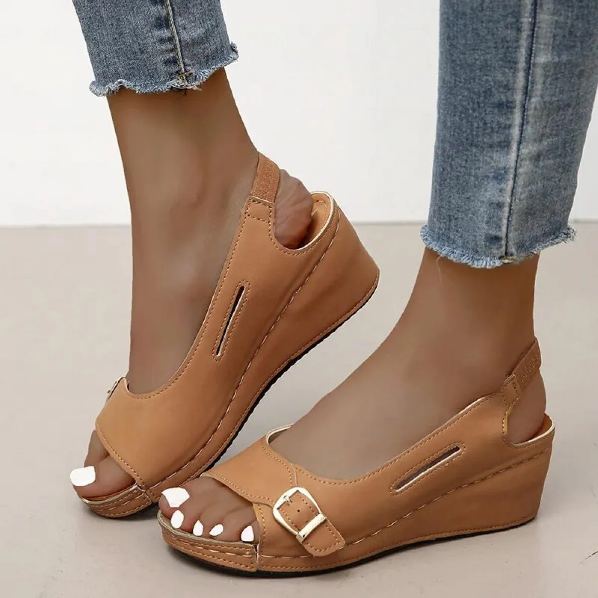 2023 Nuovi sandali estivi Tacchi a zeppa Scarpe eleganti con zeppa da donna Calzature estive da donna Tacchi alti con zeppa Tacc