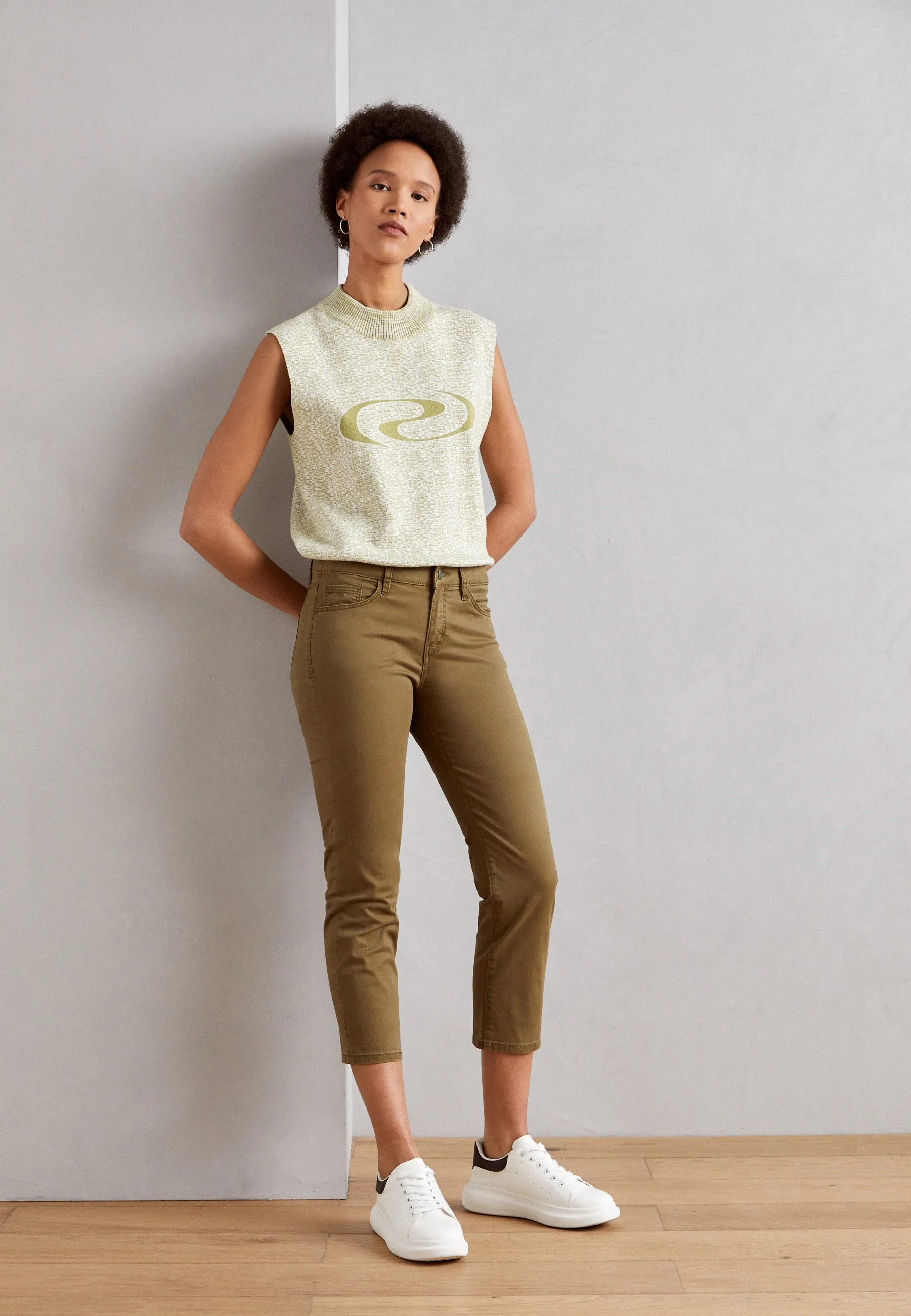 5 POCKET CAPRI - Pantaloni