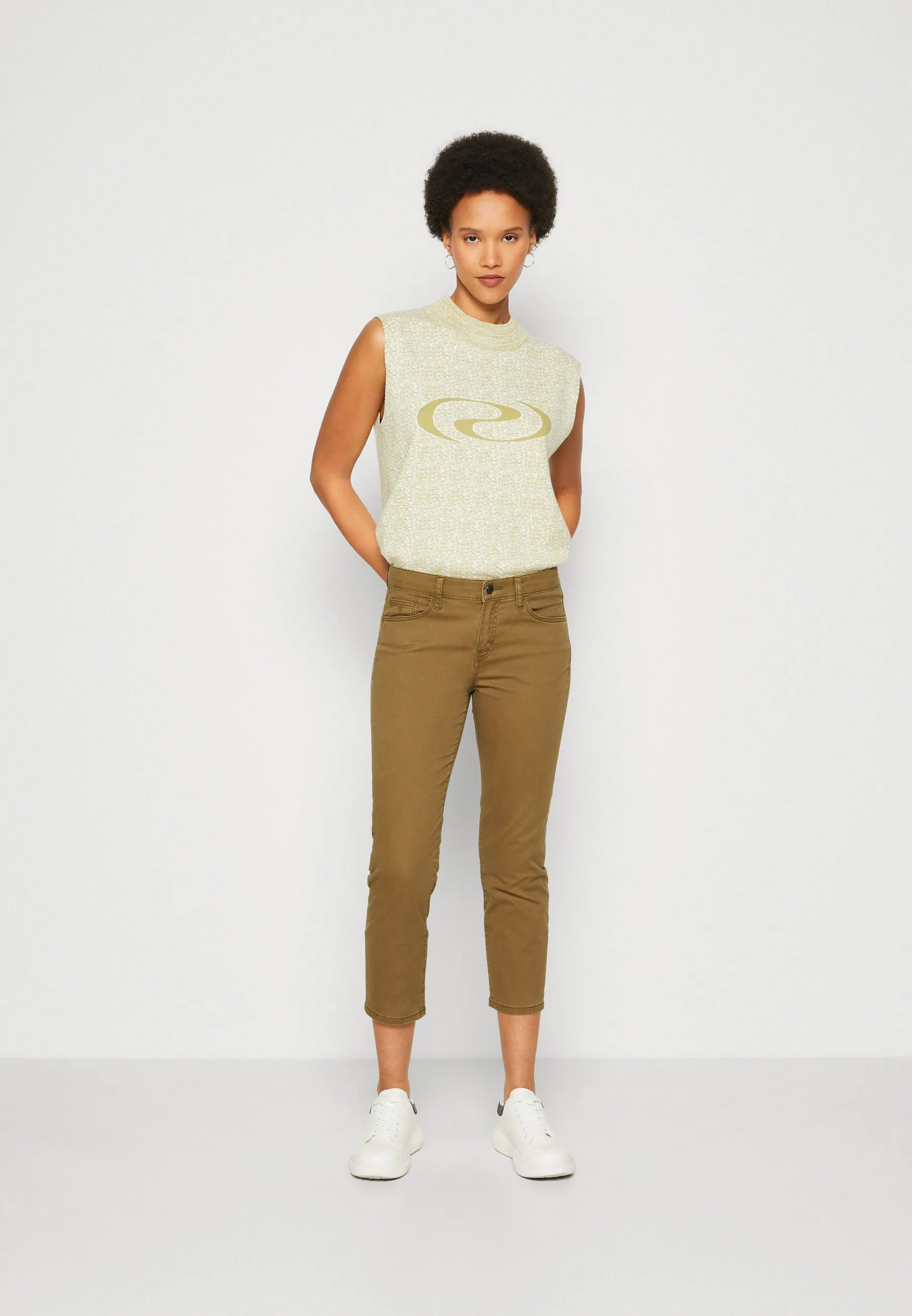 5 POCKET CAPRI - Pantaloni