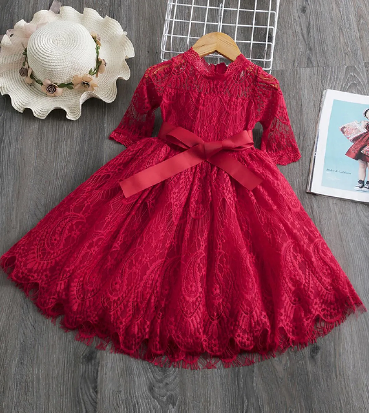 Abito da bambina in pizzo con disegno floreale Abito da principessa senza maniche Abito da ballo in maglia Abito tutu in rete pe