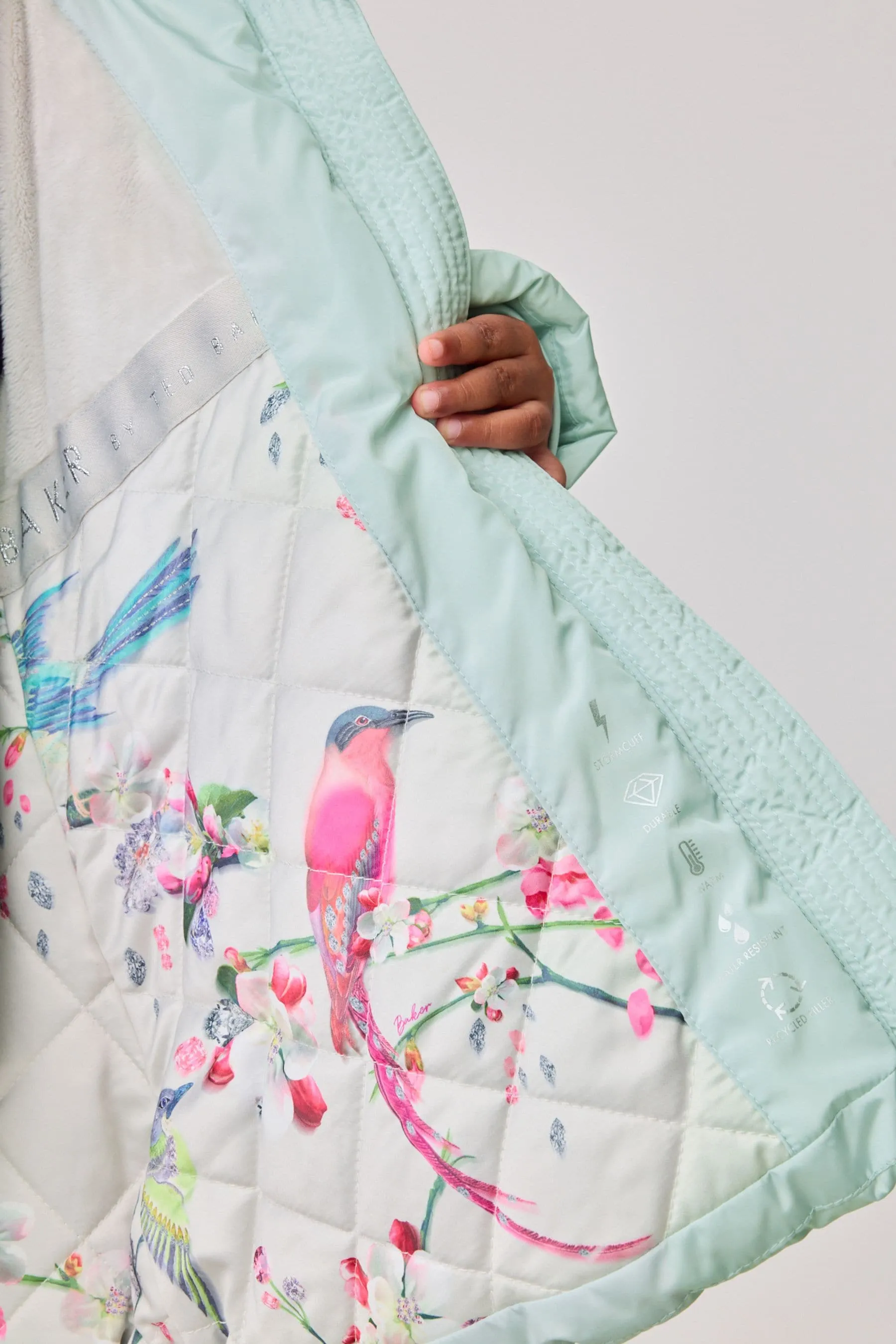 Baker by Ted Baker Antipioggia Rosa Farfallino Cappotto Imbottito con Cintura    