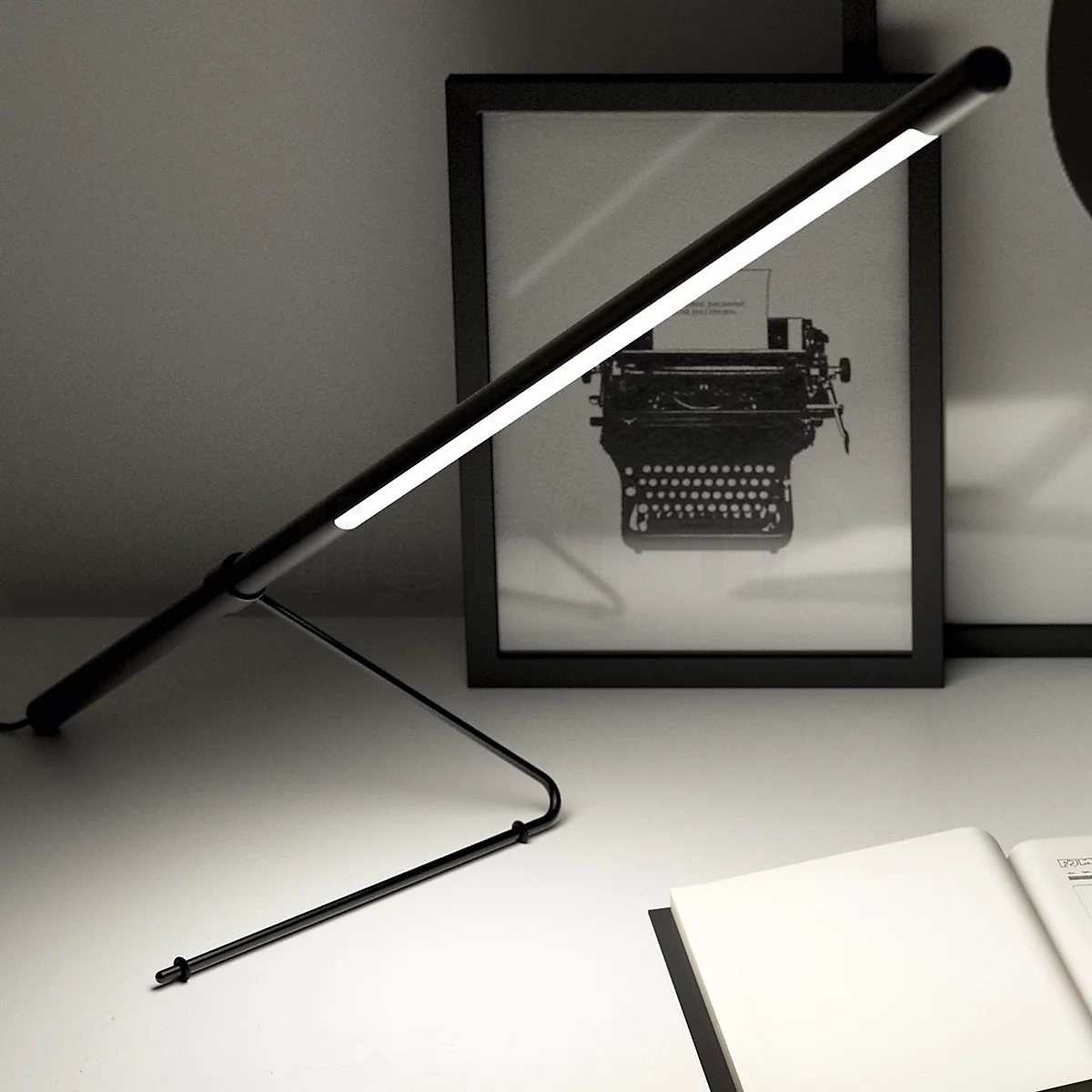 Belux Tubo Lampada da tavolo LED