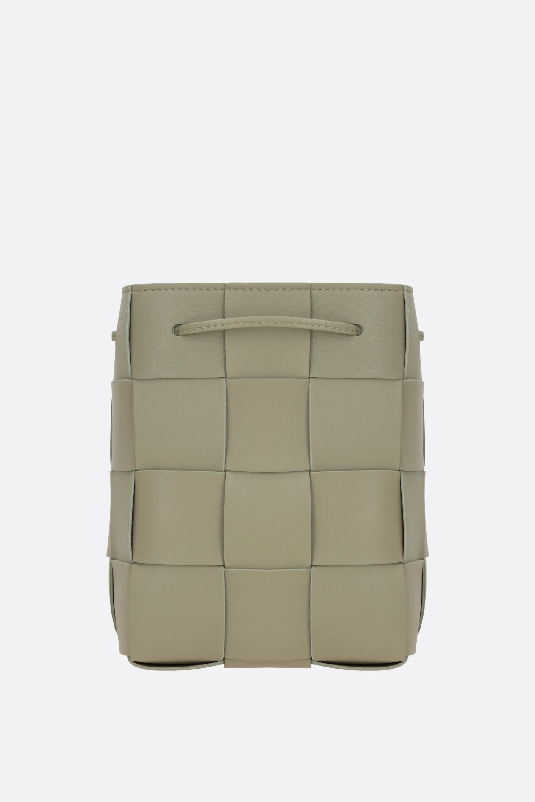  BOTTEGA VENETA borsa a secchiello Cassette small in Maxi Intrecciato nappa 