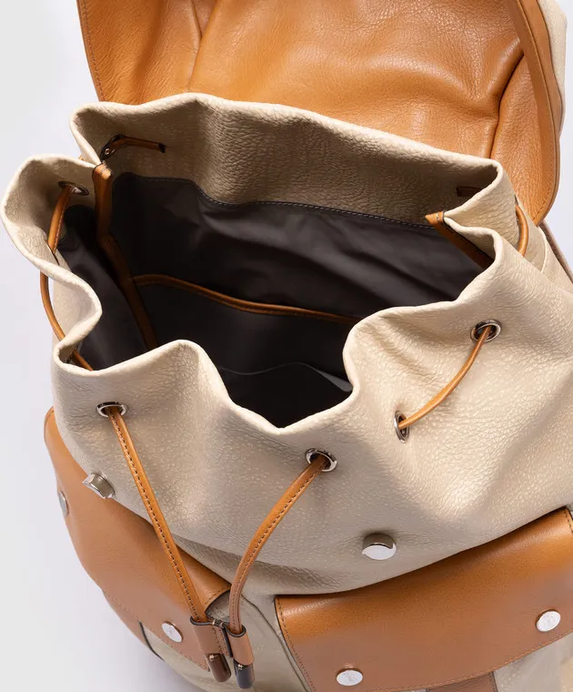 Brunello Cucinelli Zaino in pelle beige con logo MBIVU325