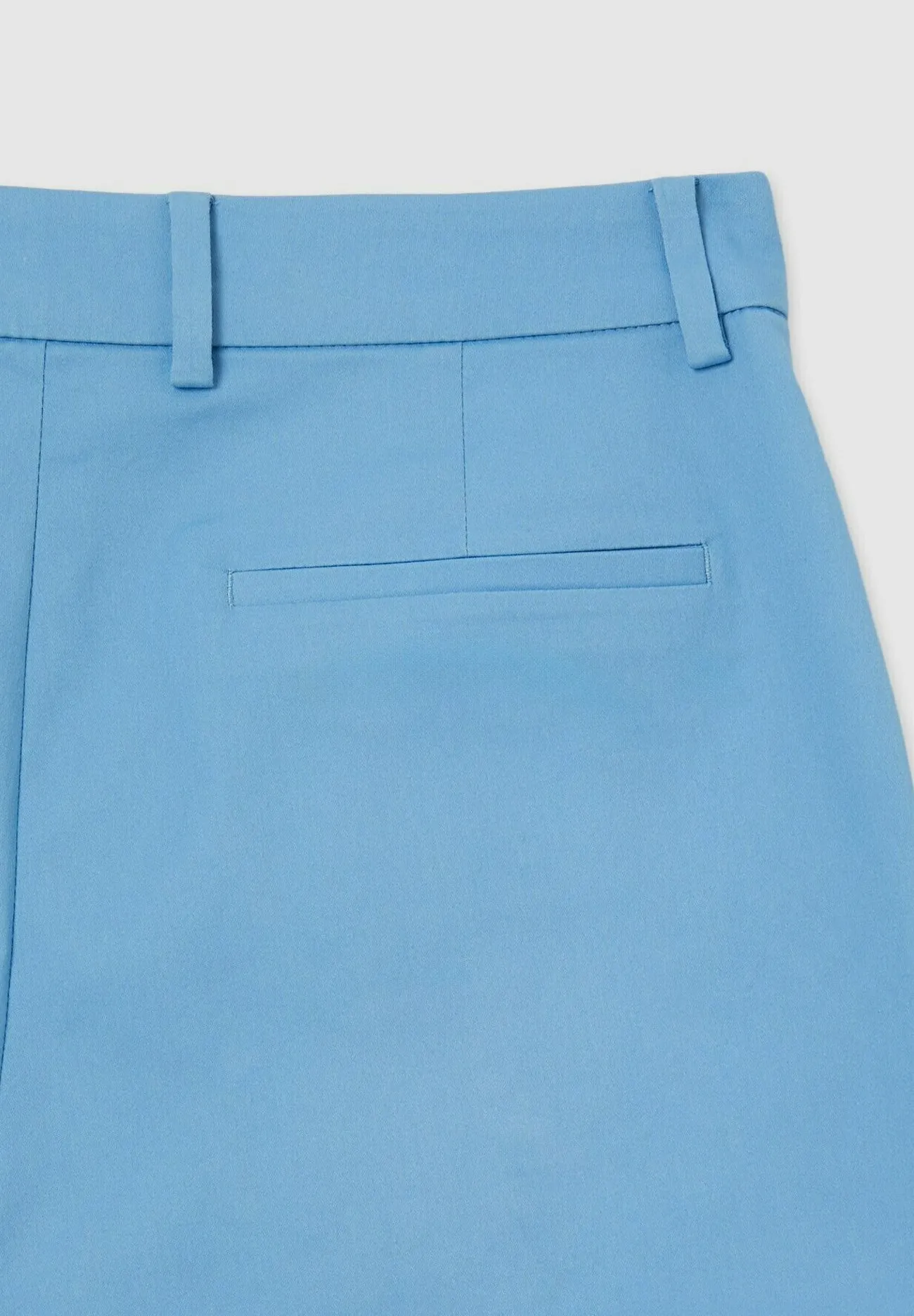 CAPRI IN - Chino