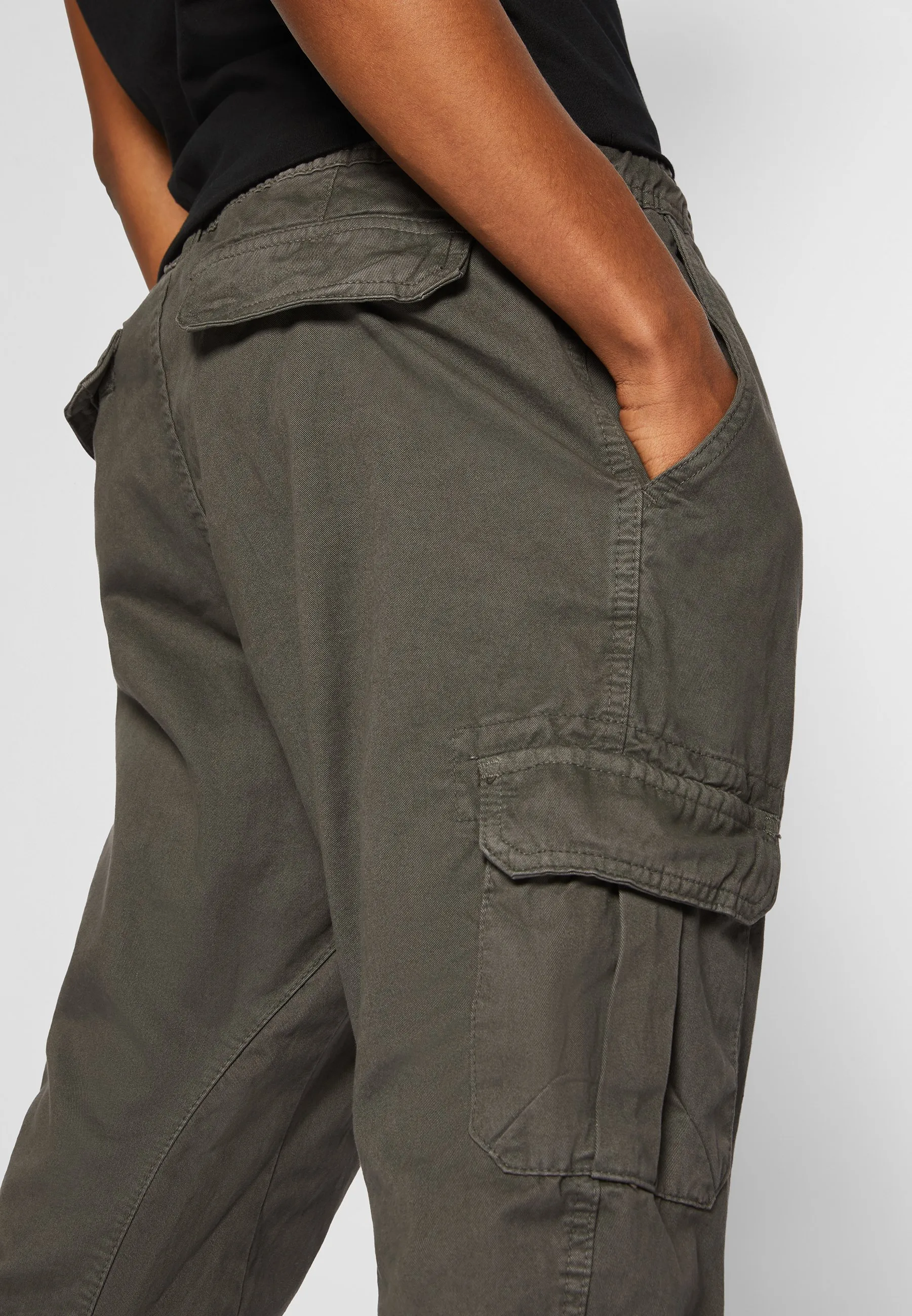 CARGO JOGGING PANTS - Pantaloni cargo