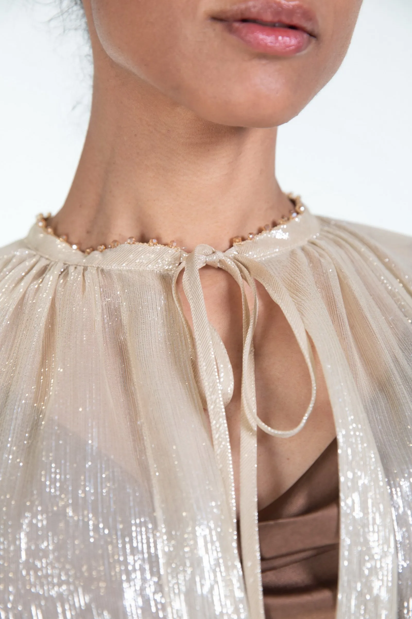FORTE_FORTE  cappa in chiffon di seta e lurex con perline