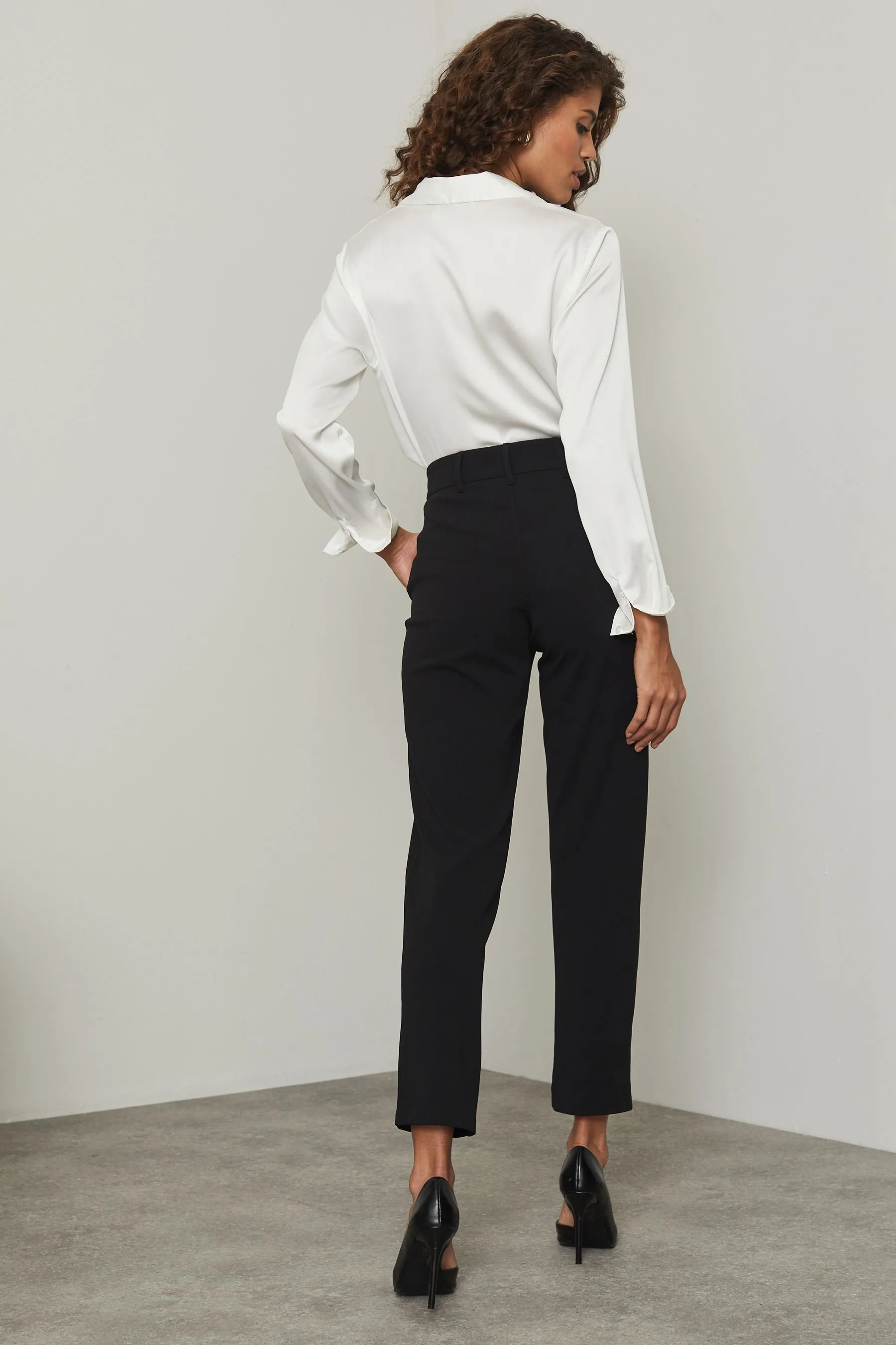 Lipsy Sartoriale - Pantaloni eleganti stretti in fondo