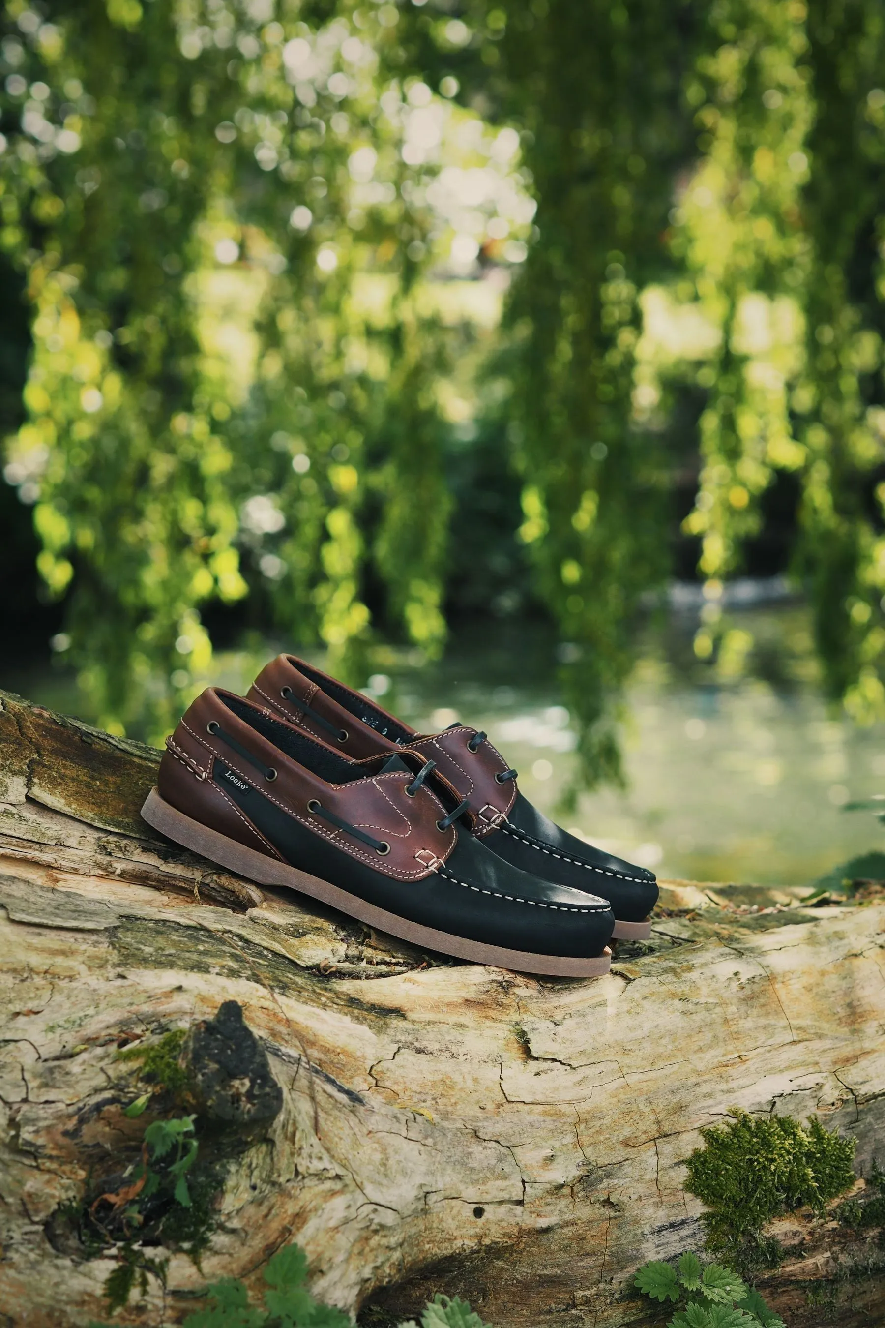 Loake - Lymington - Scarpe con barchetta cerata con 2 occhielli