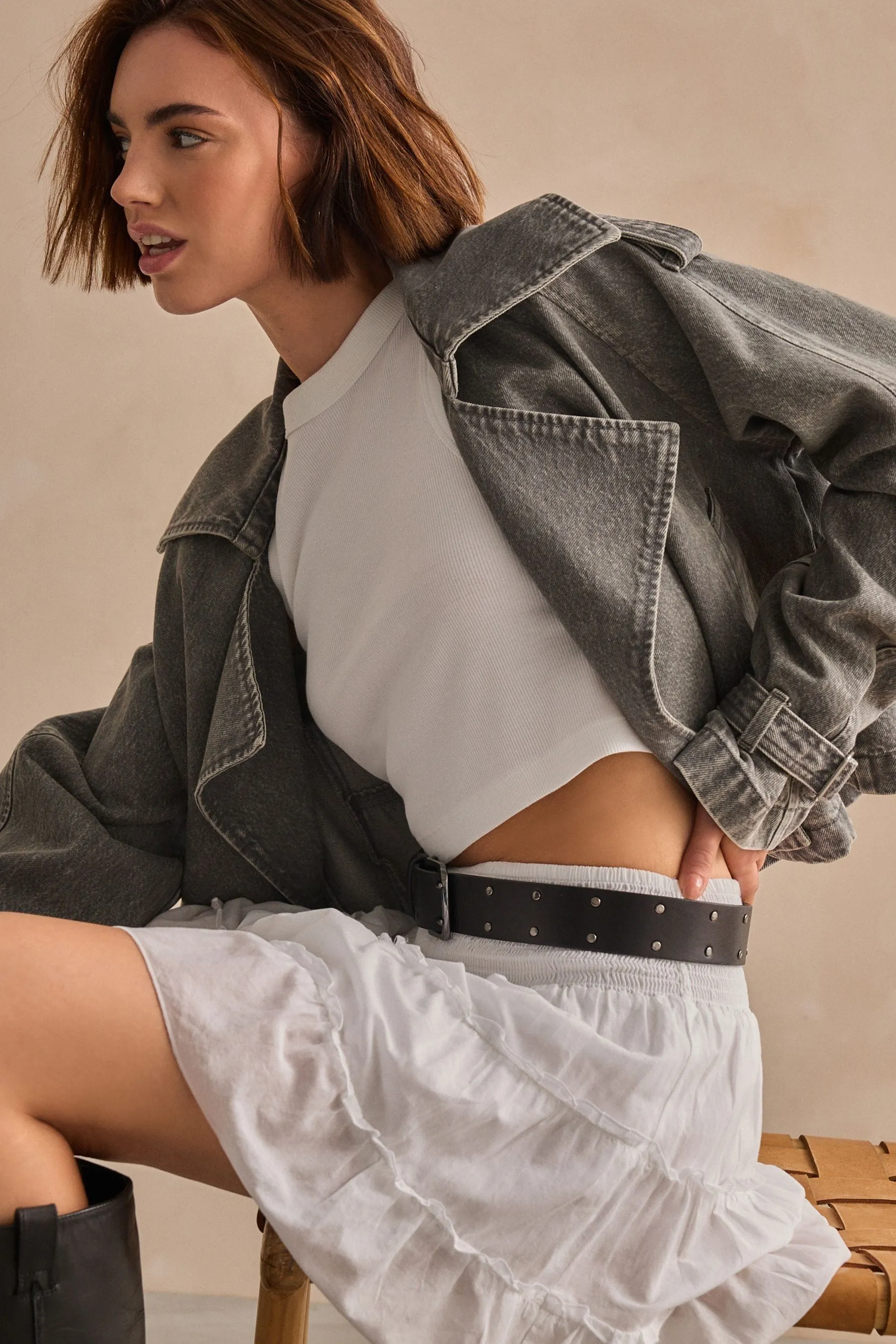Nero  - Cintura premium in pelle con borchie