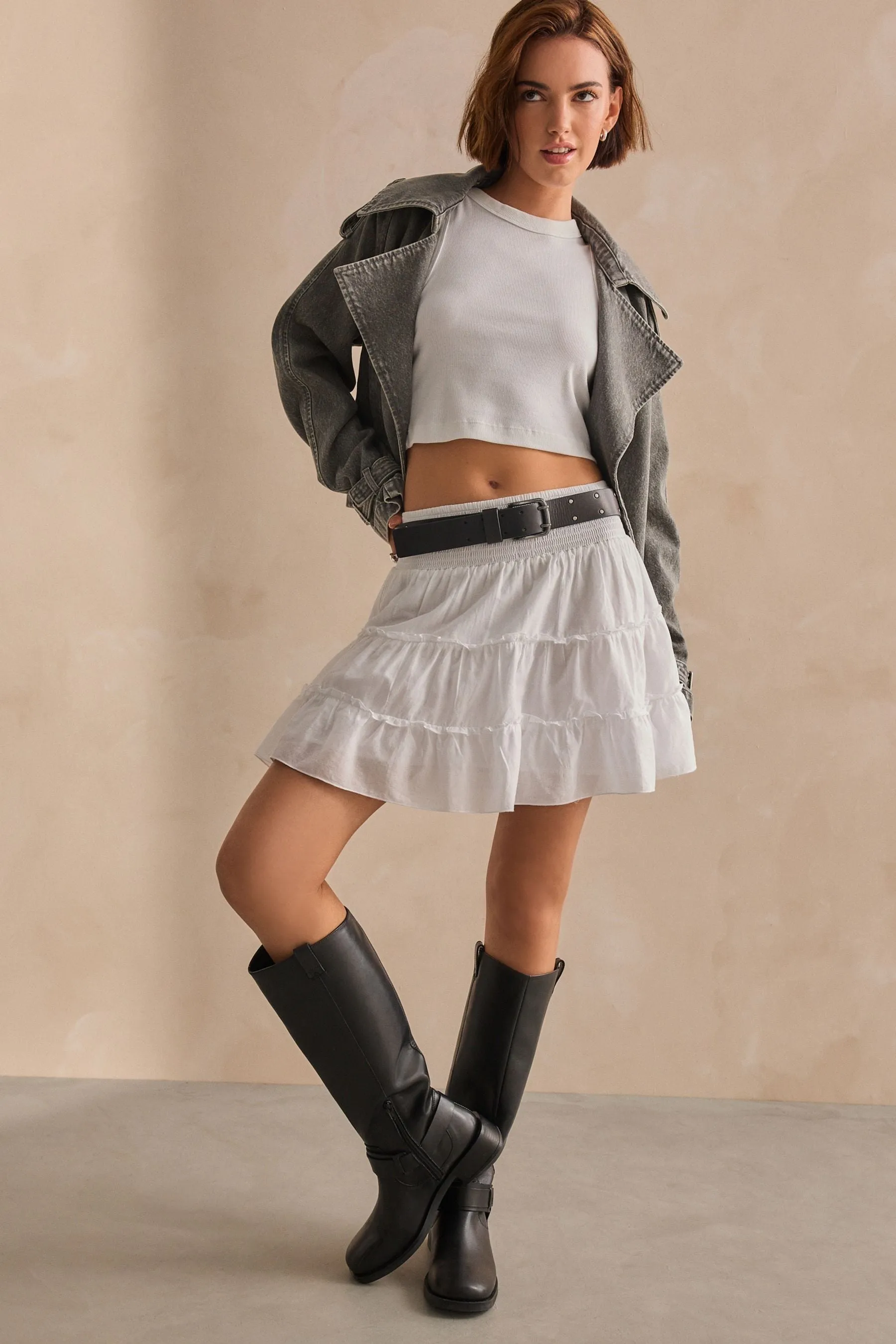 Nero  - Cintura premium in pelle con borchie
