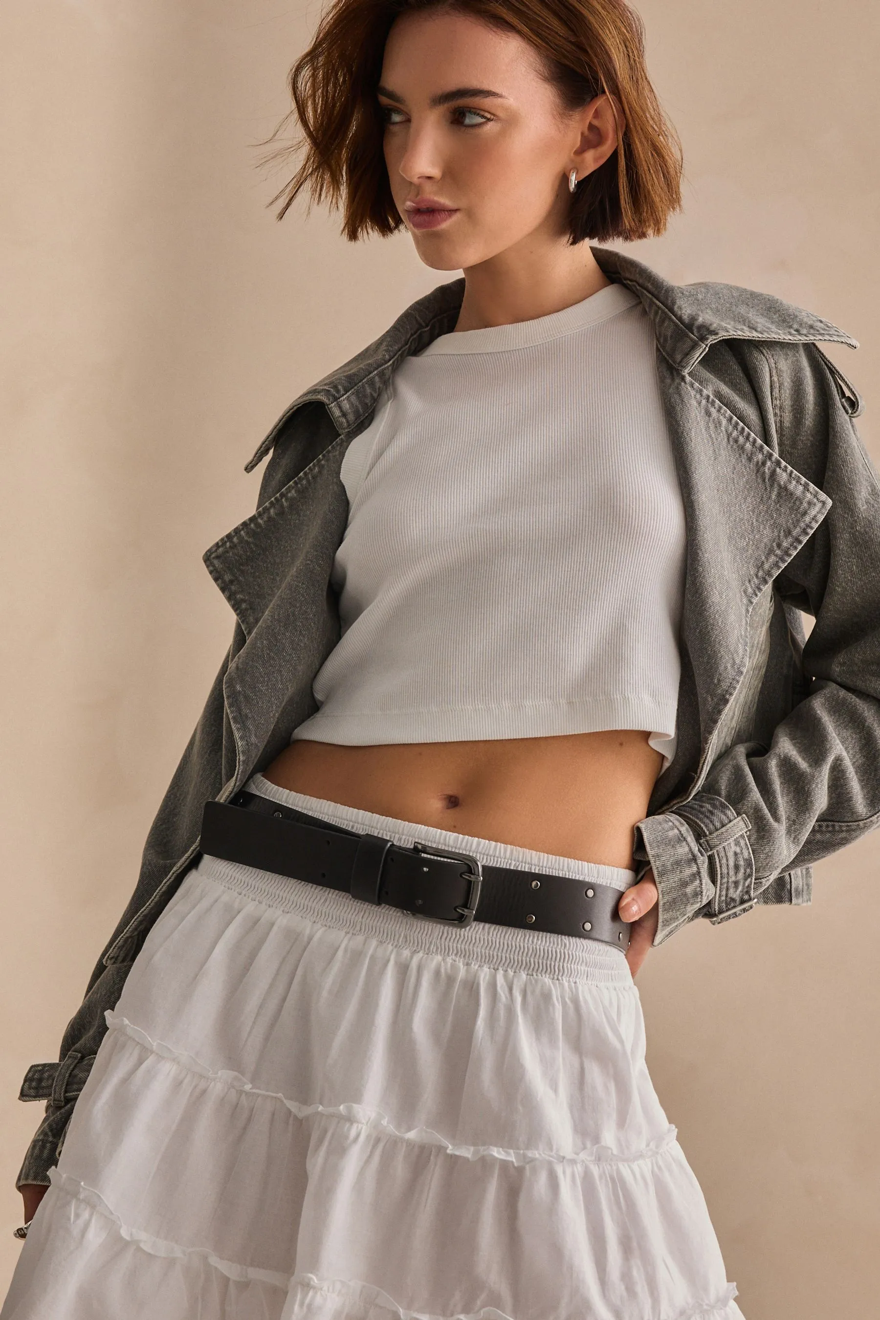 Nero  - Cintura premium in pelle con borchie
