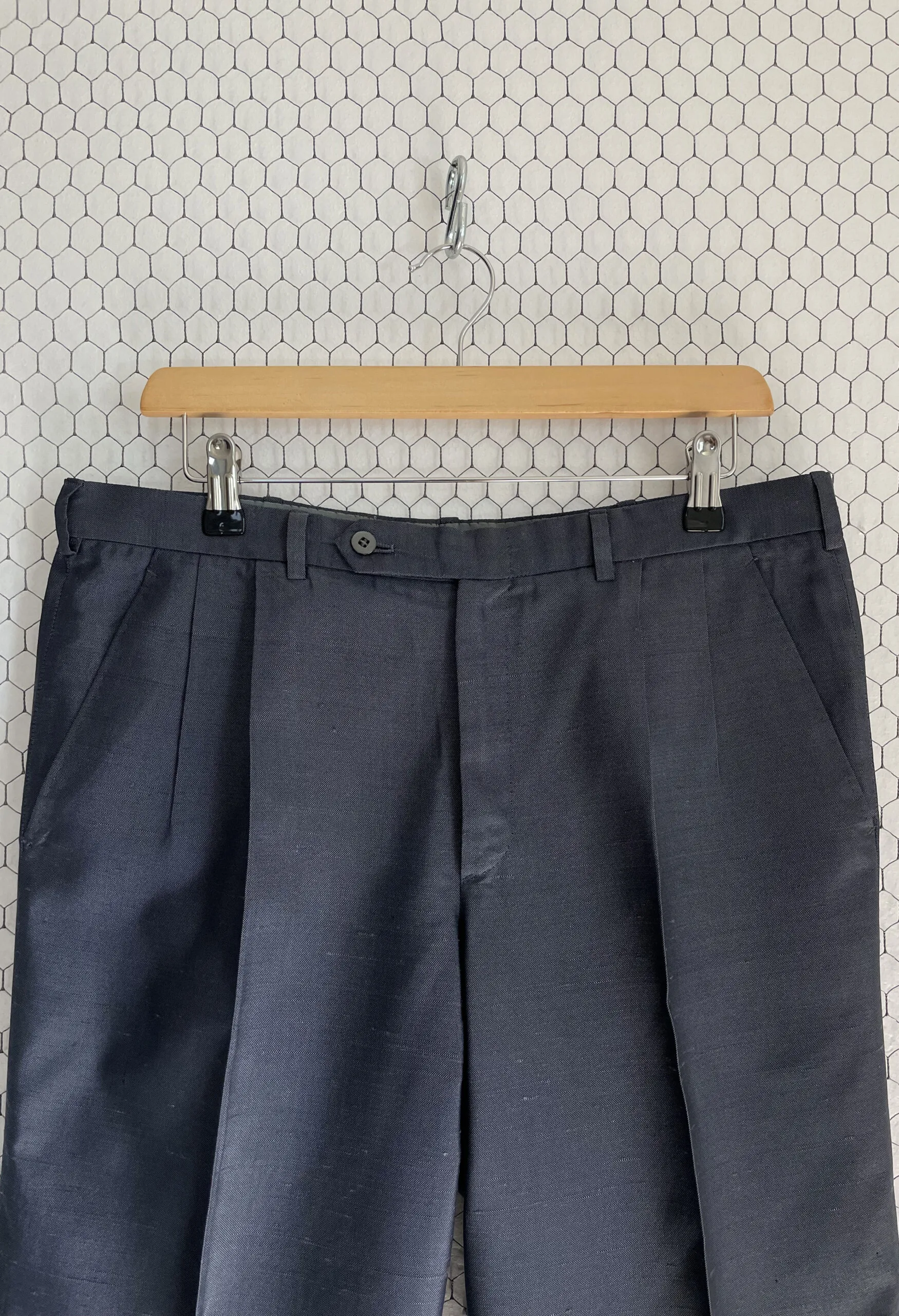 Pantalone maschile vintage sartoriale in shantung misto seta azzurro