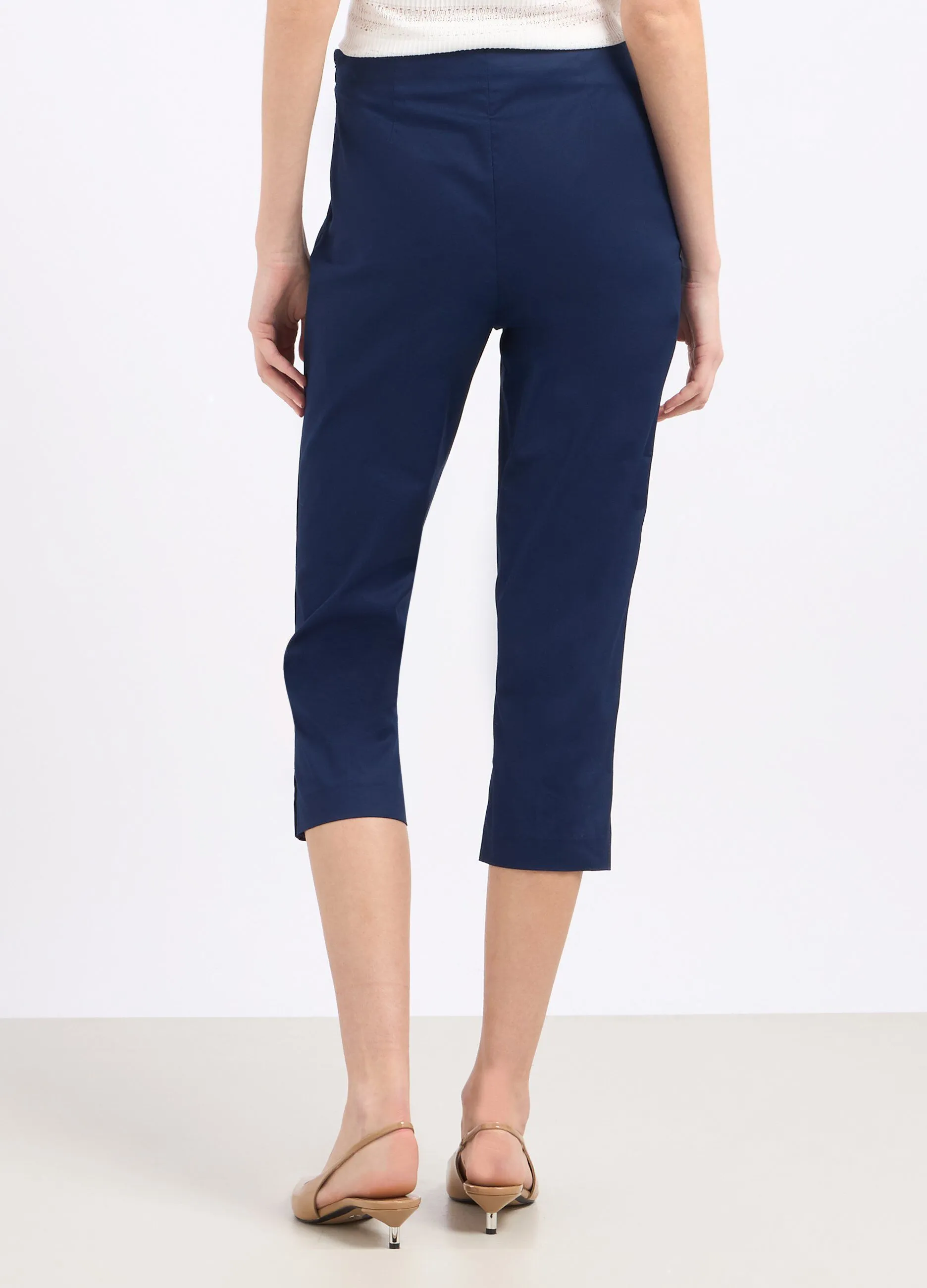 Pantaloni capri in cotone stretch donna