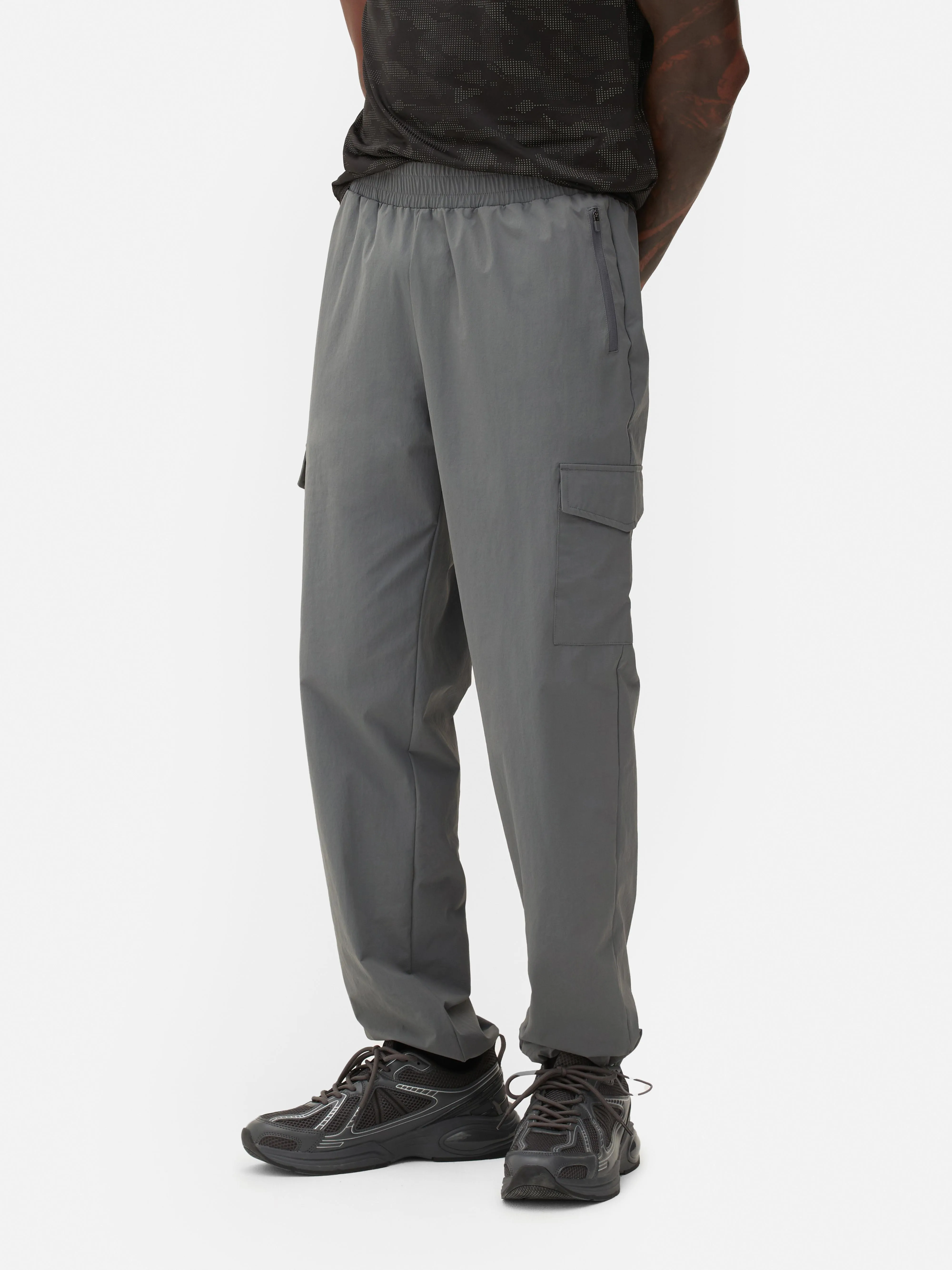 Pantaloni cargo con bordo elasticizzato