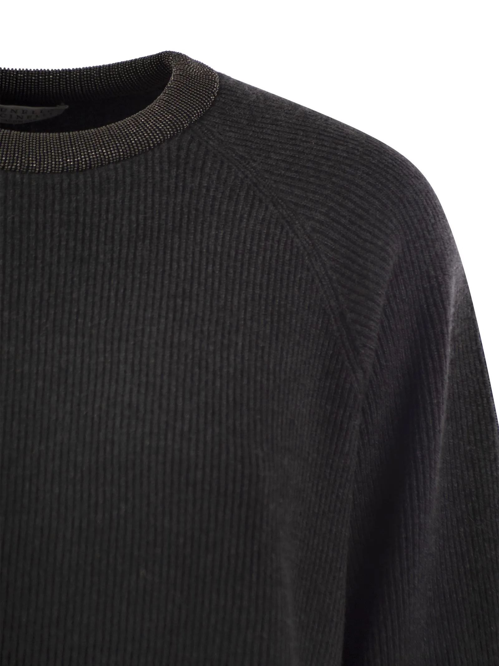 Ribbed cashmere sweater with necklace