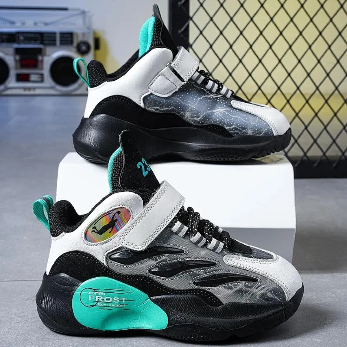 Scarpe per bambini per ragazzi Scarpe da ginnastica per bambini invernali da esterno Neve antiscivolo Sport da passeggio Resiste