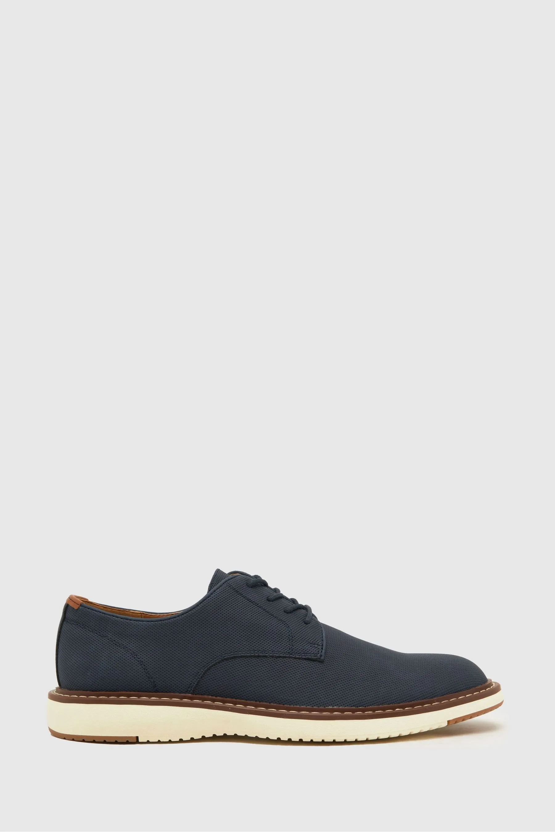 Schuh - Scarpe derby con suola     