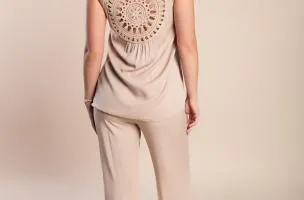 Set con dettagli all'uncinetto, beige