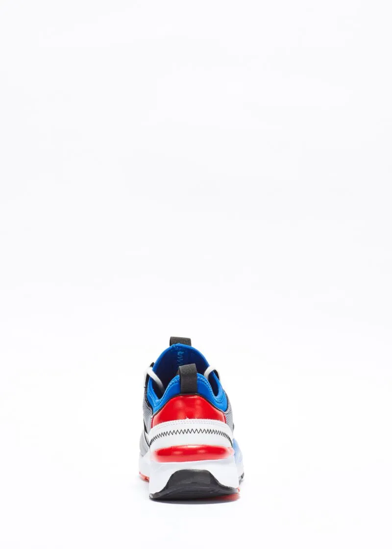 Sneaker in tessuto traspirante