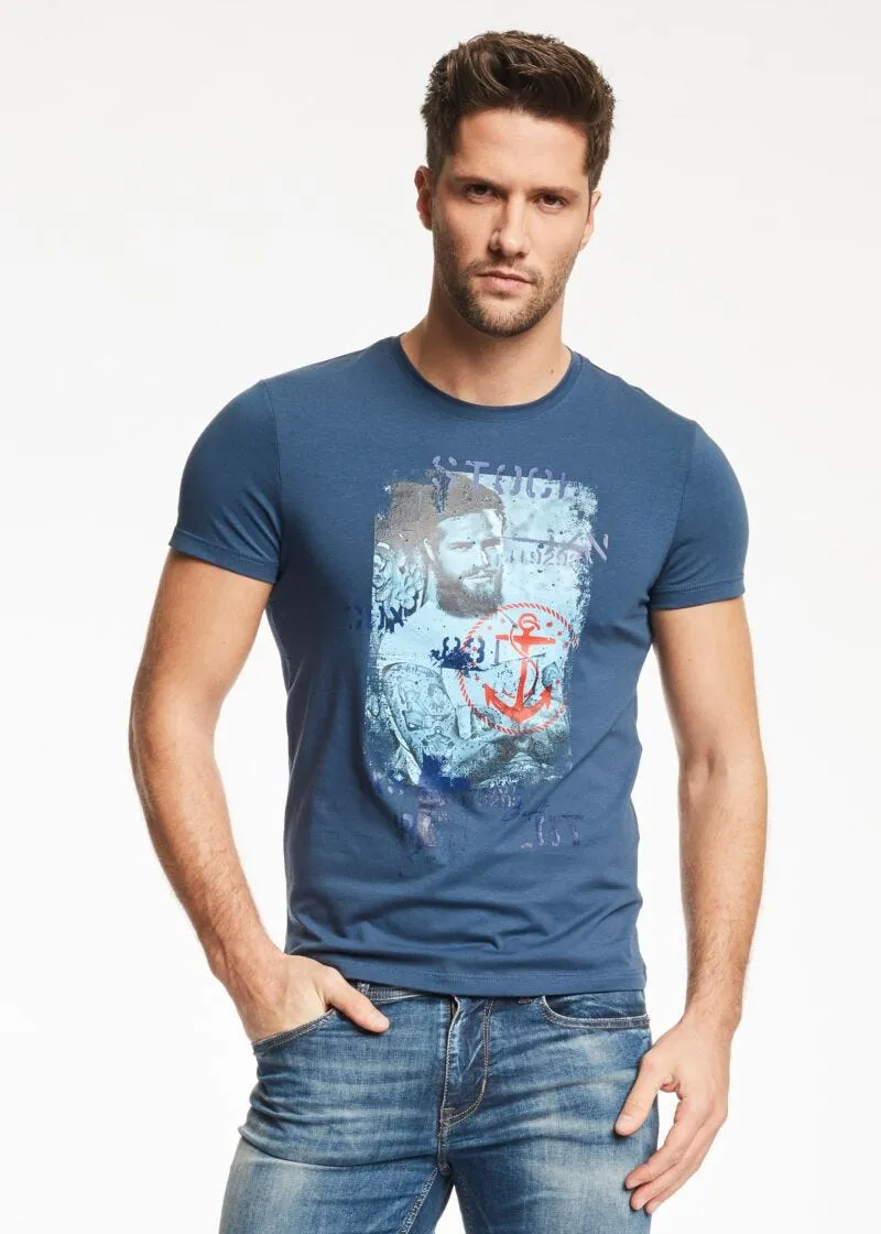 T-shirt slim fit