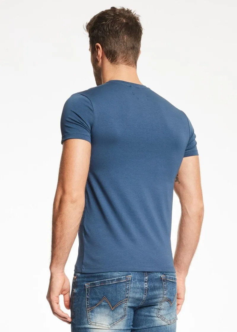 T-shirt slim fit