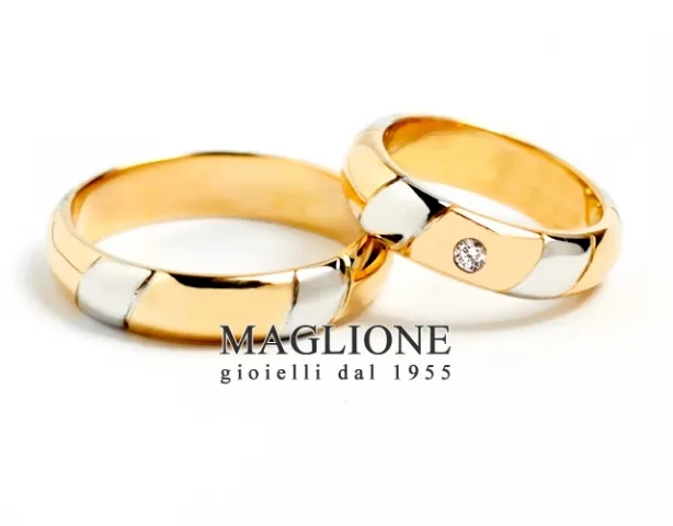 Trasformazione Fedi Nuziali 25 anni con 5 fasce oblique in oro bianco e 1 diamante