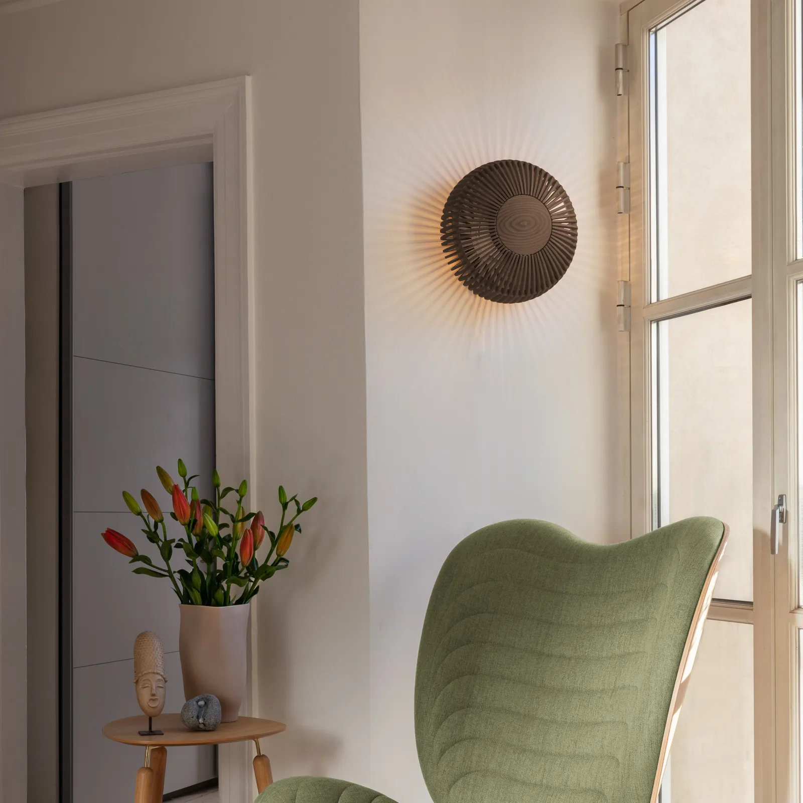 UMAGE Clava up applique Ø 35 cm legno scuro